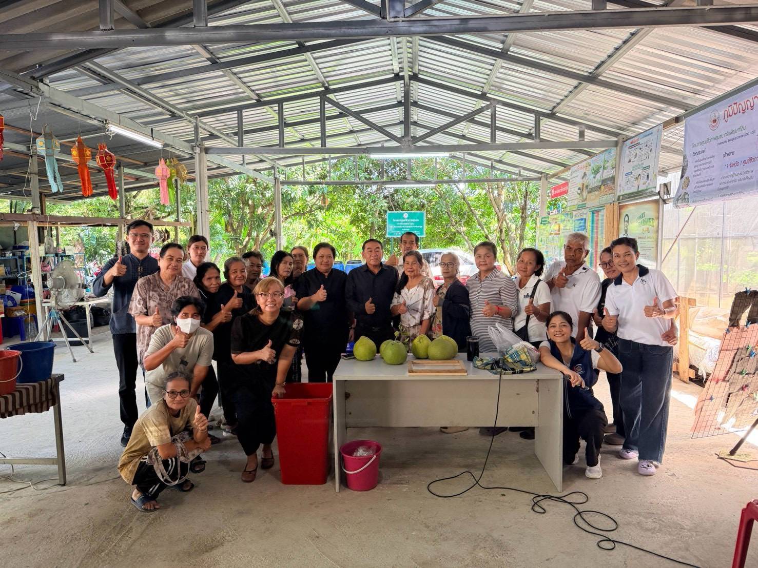 🌳สำนักพัฒนาทุนและองค์กรการเงินชุมชน ลงพื้นที่สนับสนุนทางวิชาการงานพัฒนาทุนชุมชนตามแนวพระราชดำริ กิจกรรมสร้างสรรค์การใช้ประโยชน์จากต้นไม้อัตลักษณ์