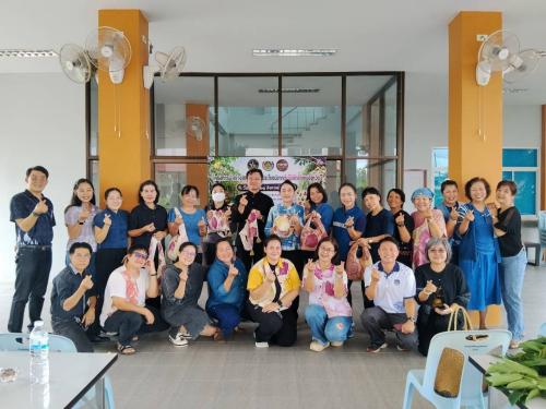 สทอ. ลงพื้นที่สนับสนุนทางวิชาการงานพัฒนาทุนชุมชนตามแนวพระราชดำริ  กิจกรรมสร้างสรรค์การใช้ประโยชน์จากต้นไม้อัตลักษณ์ จังหวัดแพร่